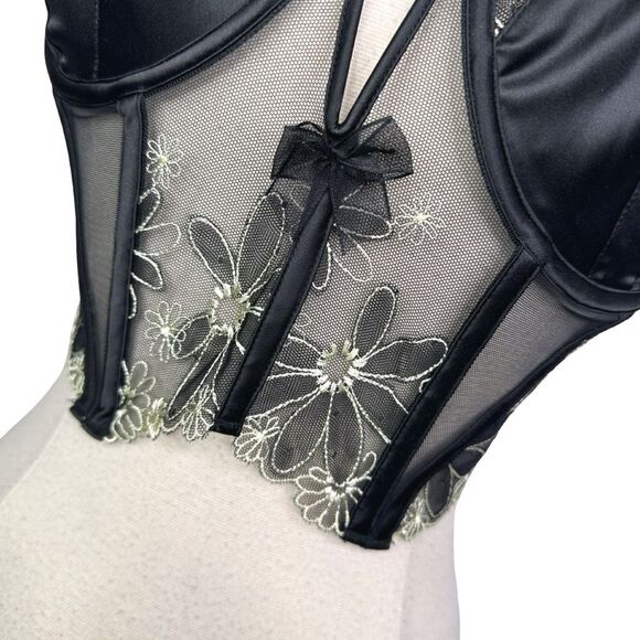 For Love & Lemons x Victoria’s Secret Daisy Lashes Bustier - Size 38C - Picture 5 of 9